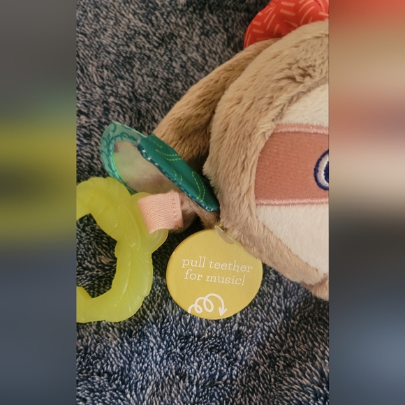Infantino Music & Motion Pulldown Musical Plush Sloth with Multi-Texture Teether - Picture 3 of 7